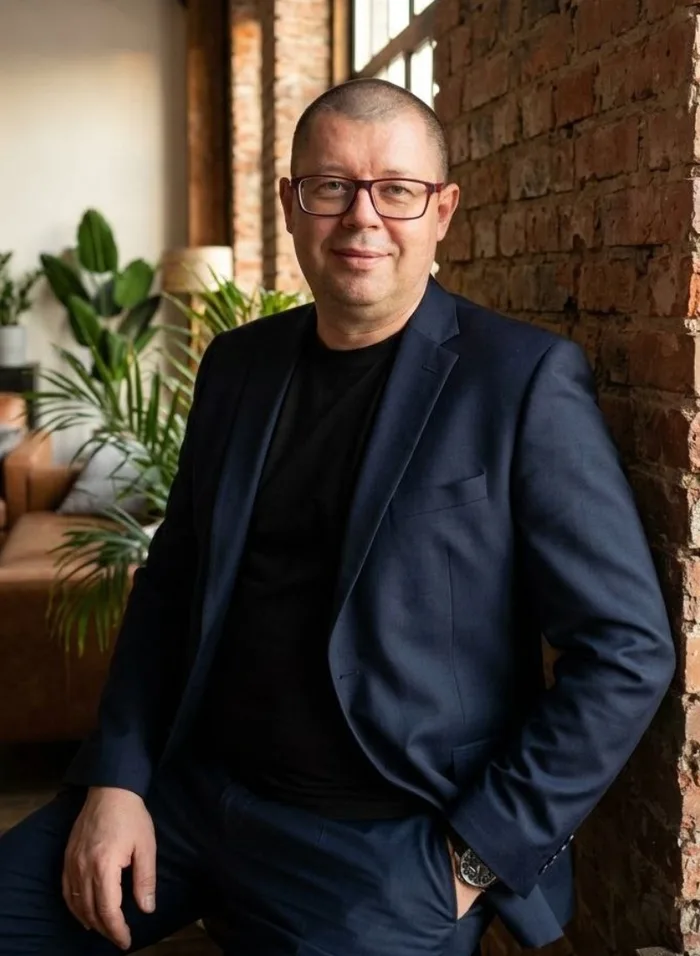 Андрей Ишков
